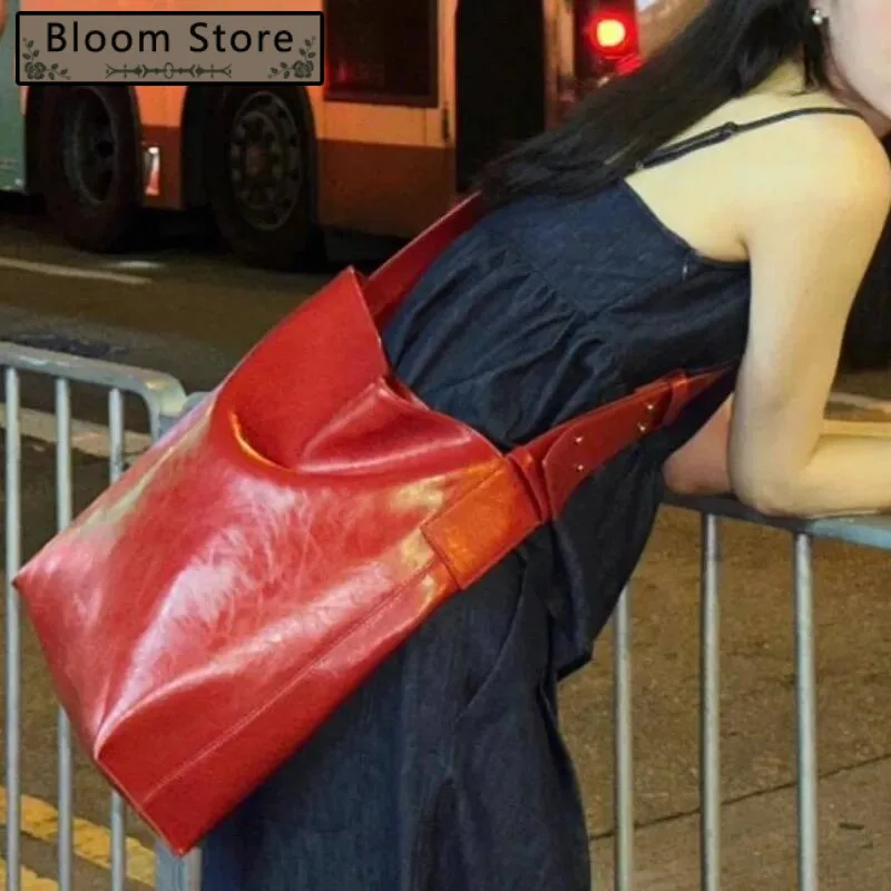 

Bloom Vintage Red Tote Purse Women High Street Leather Large Capacity Casual Crossbody Bags Female Retro Messenger Bag Y2k