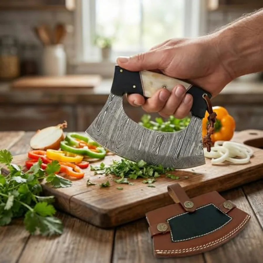 

Нож Ulu из дамасской стали Alaska Rocker - нож с фиксированным лезвием для рубки, разделки, нарезки, а также для нарезки пиццы, с кожаными ножнами. SM149