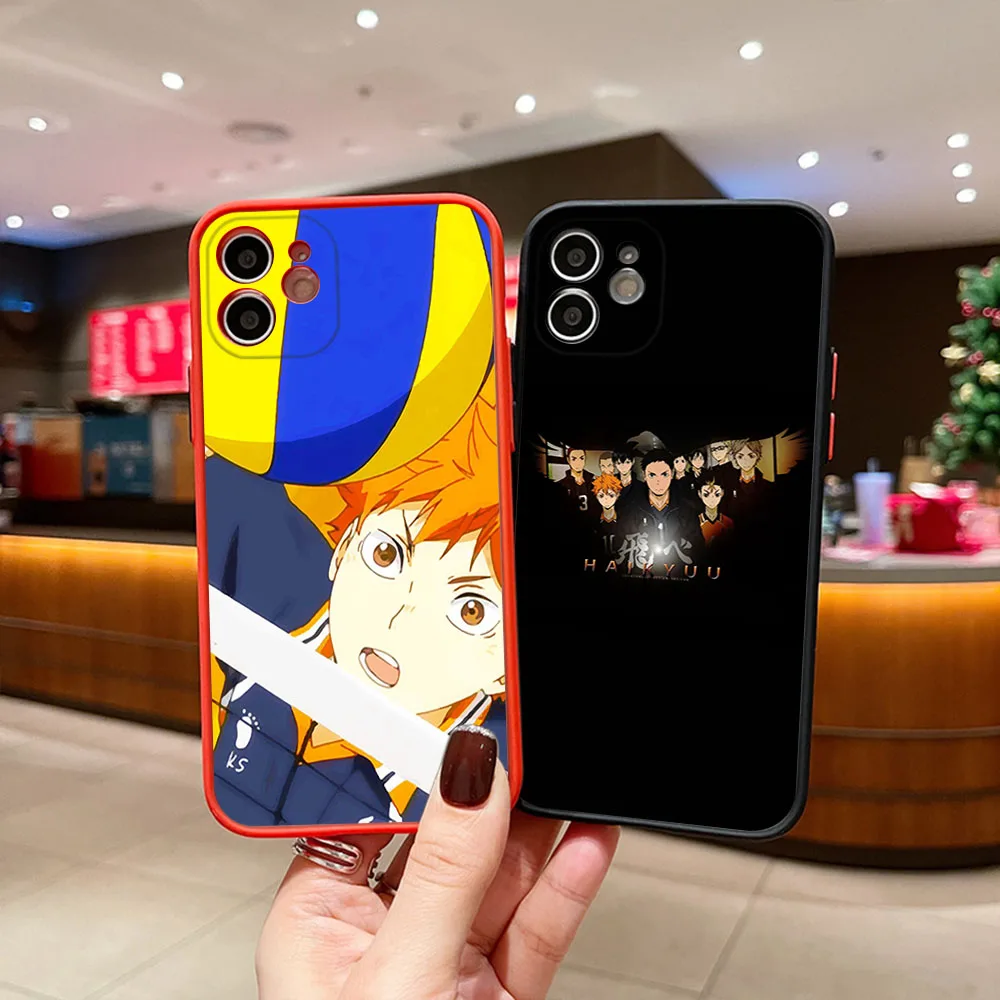 Phone Case For iphone 16Pro 7 8 Plus 15 14 13 Mini 12 11 16 Pro Max SE XR Haikyuu Hinata Anime Matte Frosted Translucent Cover