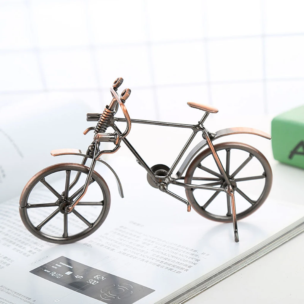 Classic Vintage Motorcycle Model Iron Bike Sculpture Diecast Bicycle Ornament Handmade Home Decoration for Shelf