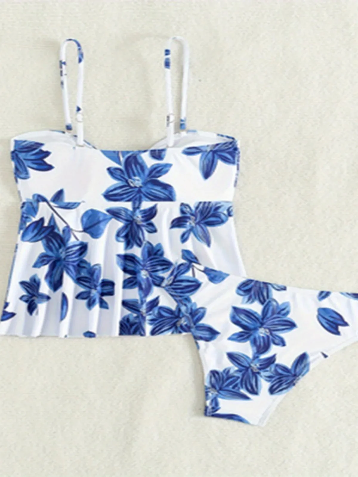 Traje de baño de 2 piezas con estampado de flores azules para mujer, novedad del 2024, conjunto de Bikini Tankini con volantes grandes, traje de baño sin espalda con tirantes y cordones con cuello en V