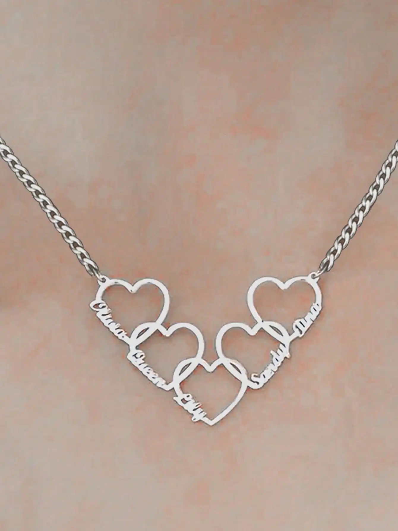 1 piece of personalized customized necklace, can be customized 1-5 names, multi-heart pendant necklace, family English name