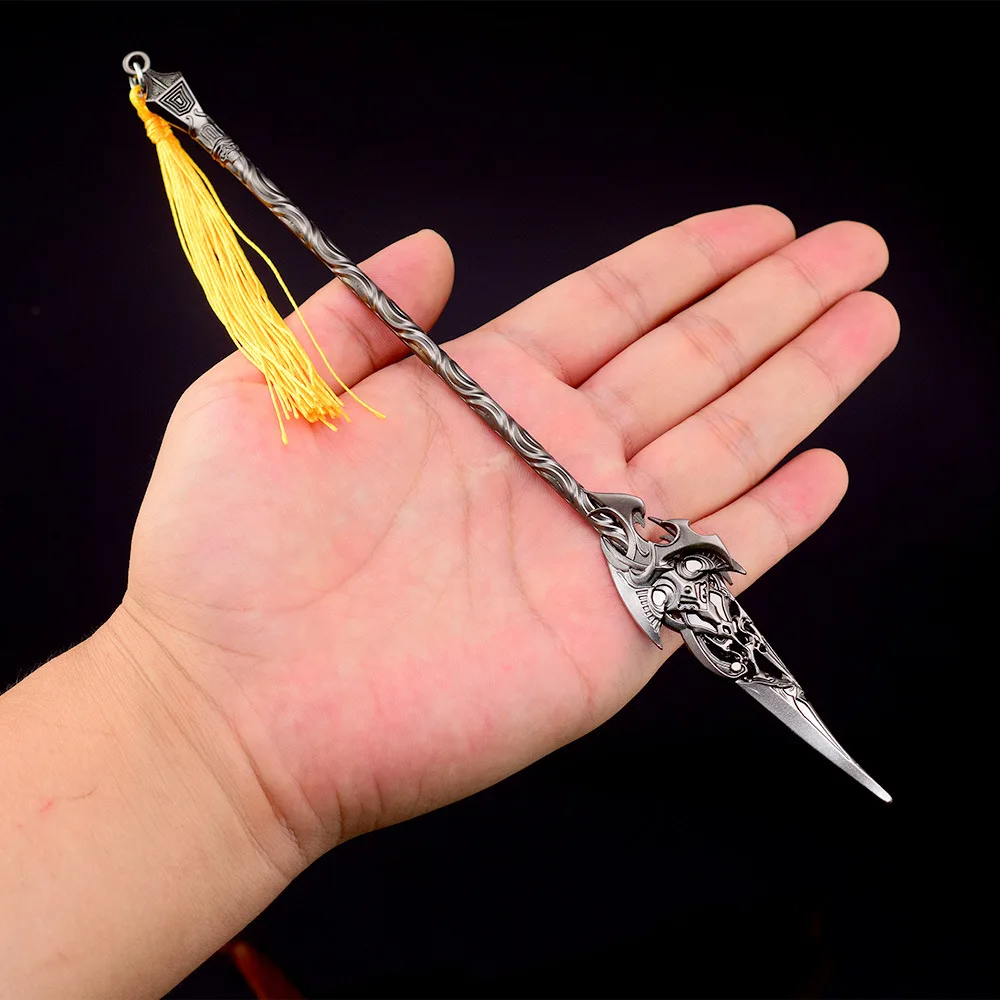 22cm Unmelted Snow Spear Keychain Chinese Style Ancient Metal Weapon Miniatures Retro Replica Equipment Toys Accessories Crafts