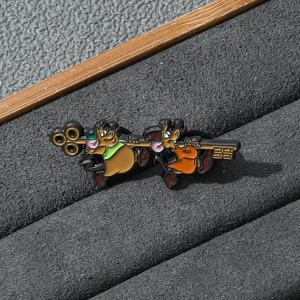 1 قطعة الرسوم المتحركة لطيف خرافة سندريلا بروش جاك وجوس المينا دبوس ظهره الملابس والمجوهرات شارة معدنية اكسسوارات هدية