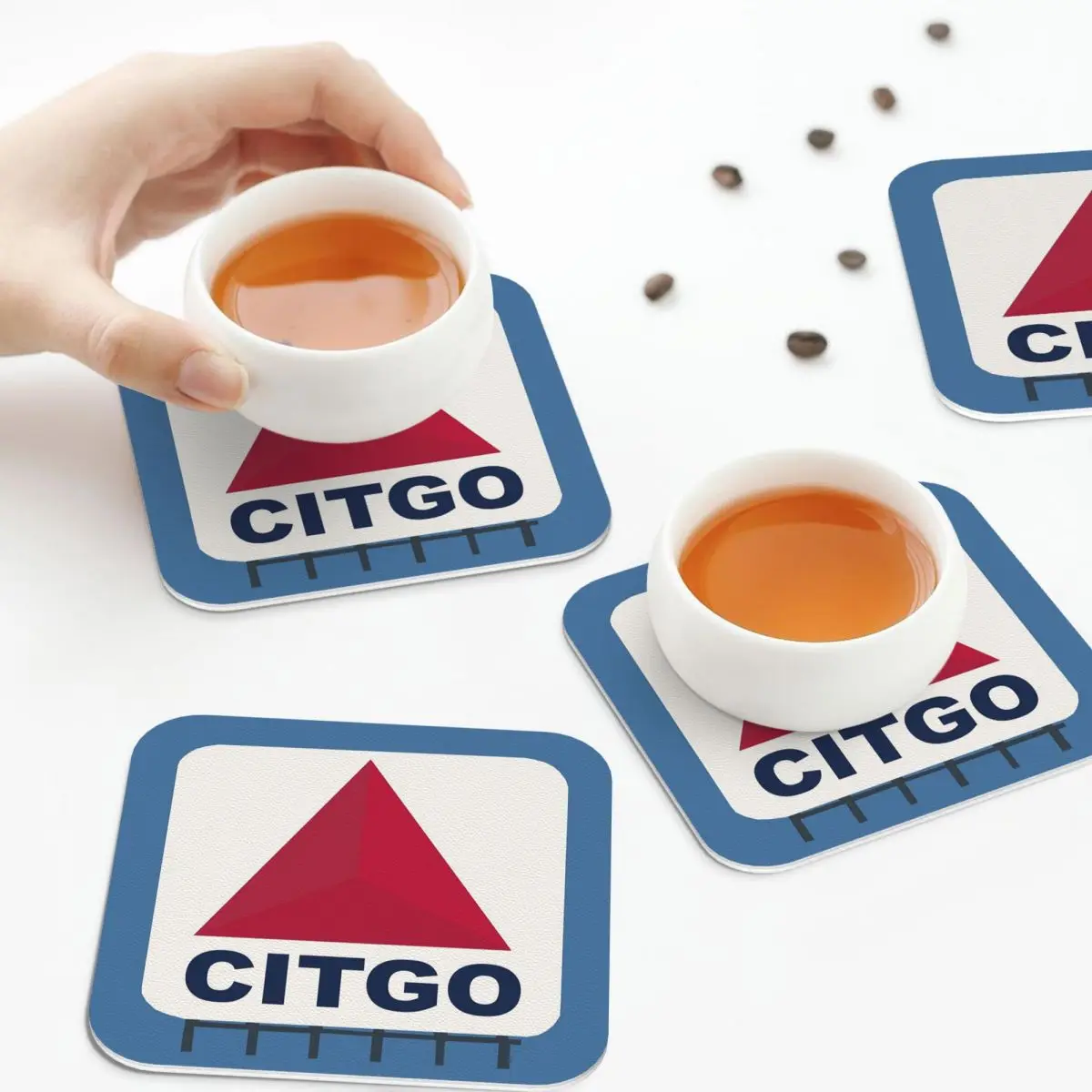 

Fenway Citgo Sign Подставки Кожаные салфетки Нескользящие изоляционные кофейные коврики для дома Кухня Обеденные подушечки Набор из 4 шт.