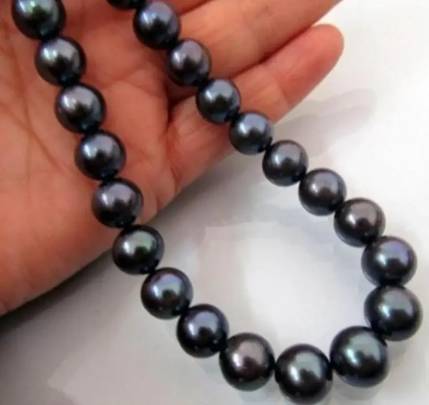 

Exquisite AAA 9-10mm Tahitian black pearl necklace