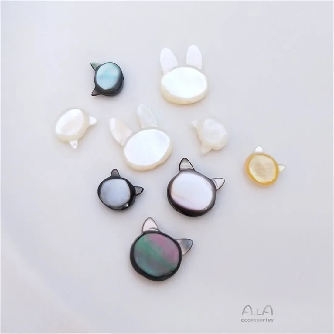 Natural Queen Shell Black Cat Head Half Hole Pendant Shell Through Hole Bead Separation DIY Necklace Bracelet Jewelry Accessorie