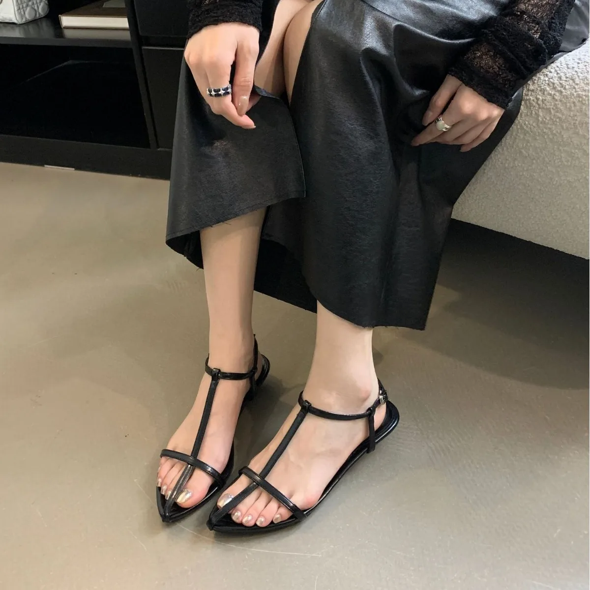 Low Sandals Woman Leather 2024 Summer Ankle Strap Female Shoe Clogs Wedge Clear Heels Open Toe Low-heeled Girls Platform Fashion