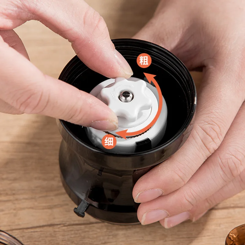 

Hand cranked household small coffee machine, portable folding mini coffee bean grinder, manual hand grinder