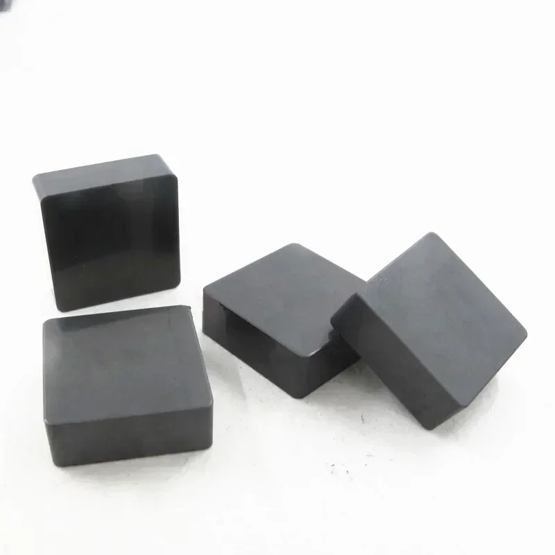 

SNGN CNC Soild CBN Inserts Square SNGN090404 / 090412 / 120408 Cutting Tools Blade For Cast Iron, Steel