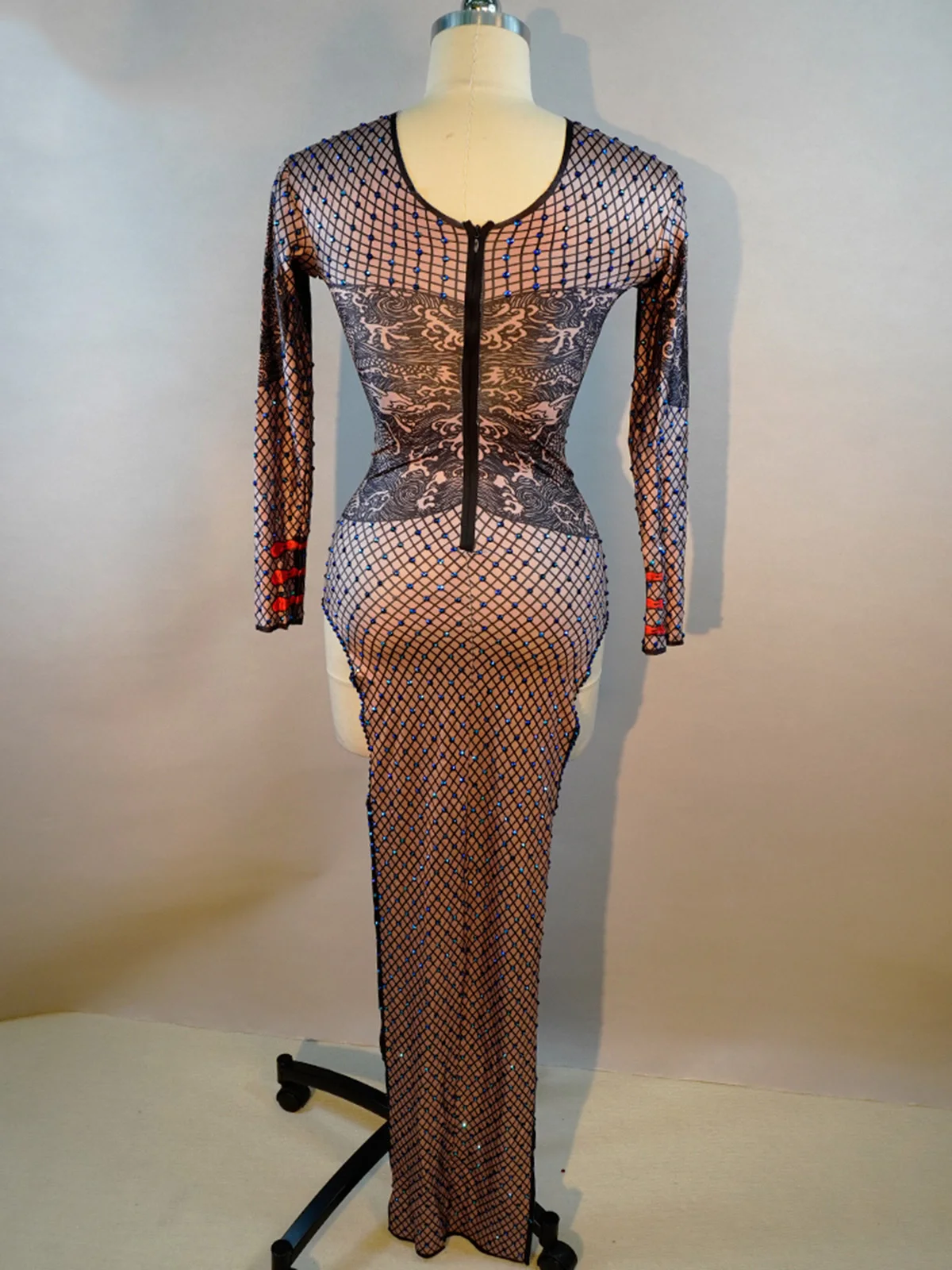 شنغهاي إحياء شيونغسام جديد وصول حجر الراين فستان المرأة الأزهار طباعة طويلة الأكمام عالية الشق المرحلة زي سحب حفلة تنكرية