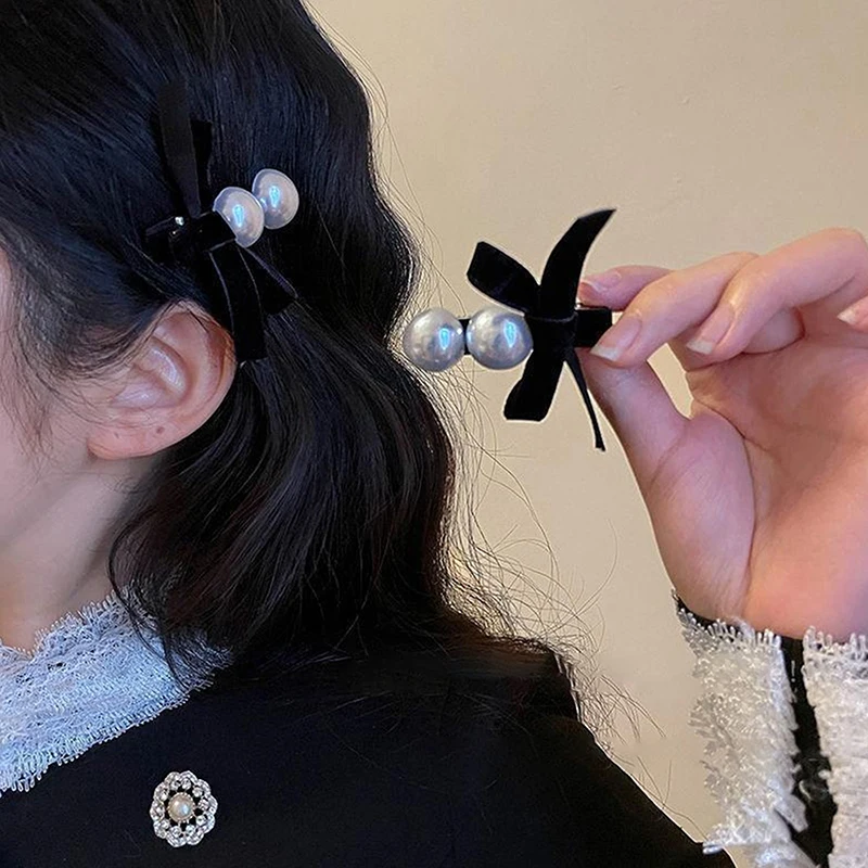 2Pcs Pearl Velvet Bow Hair Clips For Girls Sweet Velvet Small Bowknot Hair Pins Hair Grips Barrette Hair Accessories