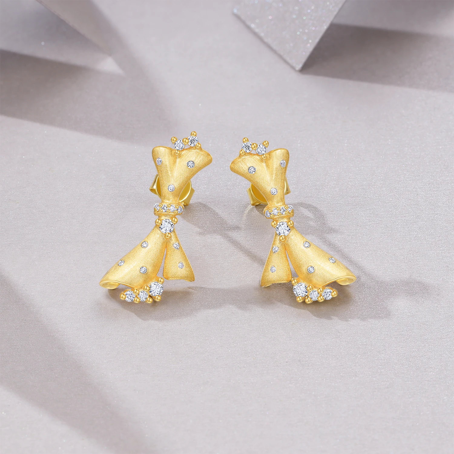 JIUZUAN 2 قطعة القوس مويسانيتي وأقراط S925 الفضة 18K مطلية بالذهب للنساء الإيطالية نحى الحرفية الذهب اللون وأقراط #3