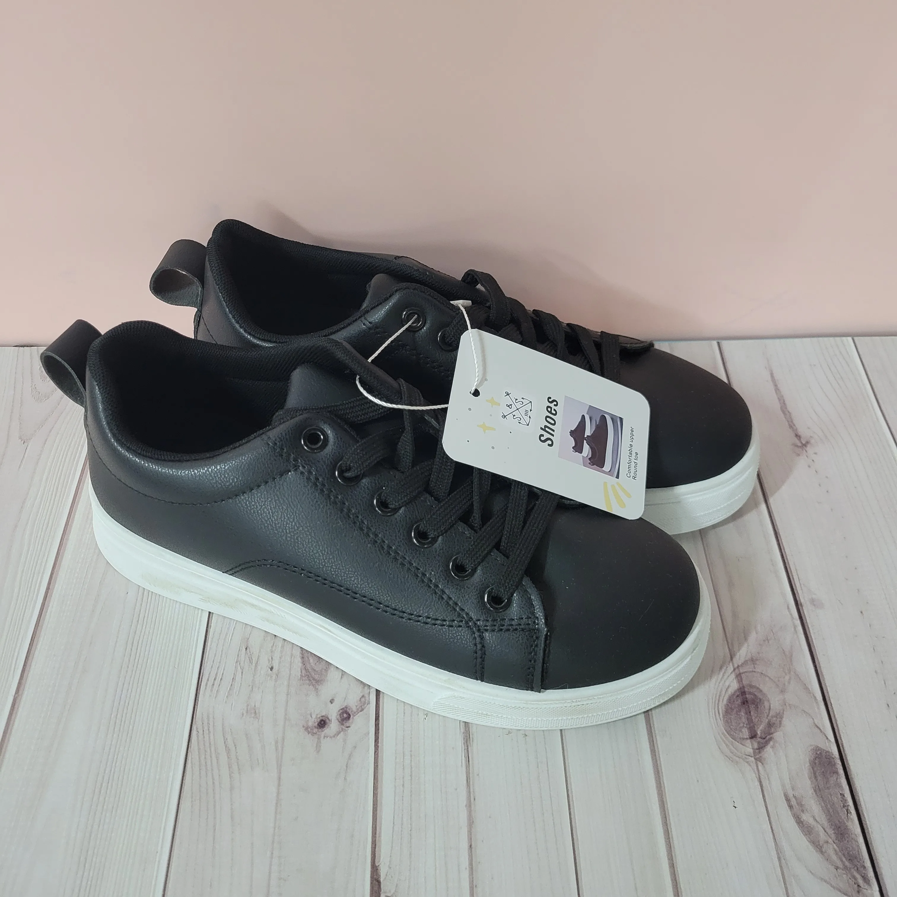 Ladies' black sneakers  fashionable casual versatile sporty suitable for wearing all year round Date first listed ：05/05/2024