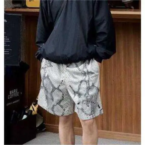 

Oversized Men's Over The Knee Snake Patterned Shorts Men's New Loose Casual Summer