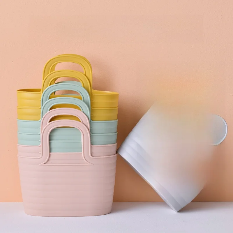 

Portable Plastic Batoom Storage Basket Laundry Hamper Bath Accories Organizer Handheld ower Caddy Toilet Paper Holder