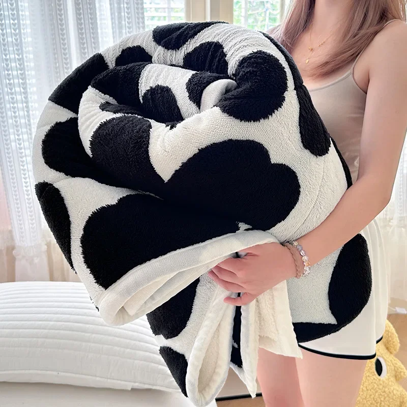 Flower Print Double-sided Blanket Lamb Wool Warm Comfortable Lining Pleated Edging Blanket Bedroom Reading Sofa Leisure Blankets