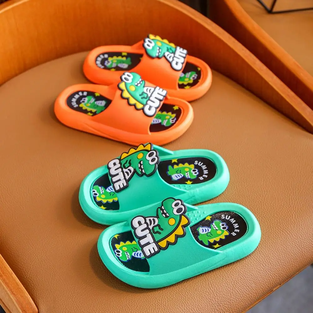귀여운 만화 공룡 슬리퍼 미끄럼 방지 플랫폼 만화 동물 슬리퍼 단색 PVC 아동용 욕실 샌들 비치용