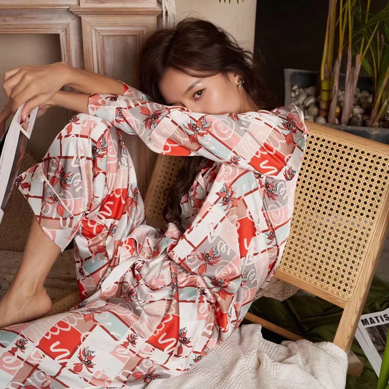 Maple leaf printed ice silk long-sleeve homewear can be worn outside imitation silk pajamas women nightdress home clothes