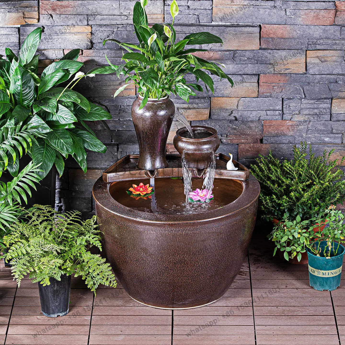 Ecological ancient fish tank, waterfall, circulating water, landscaping, filtering, oxygenation, old-fashioned water tank