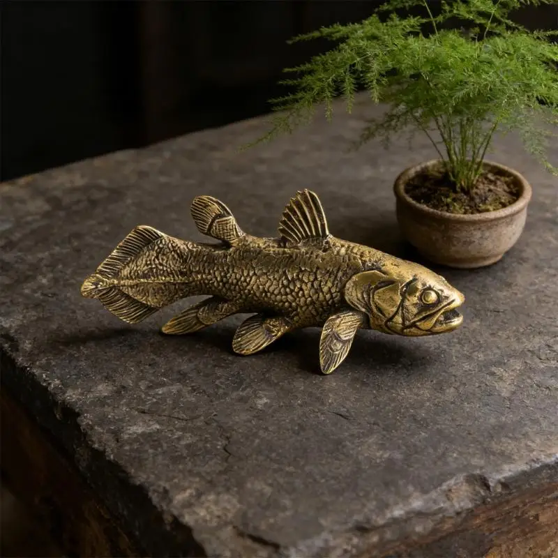 F19B Fish Figurines Decors Metal Animal Statue Decorative Objects Table Centerpieces