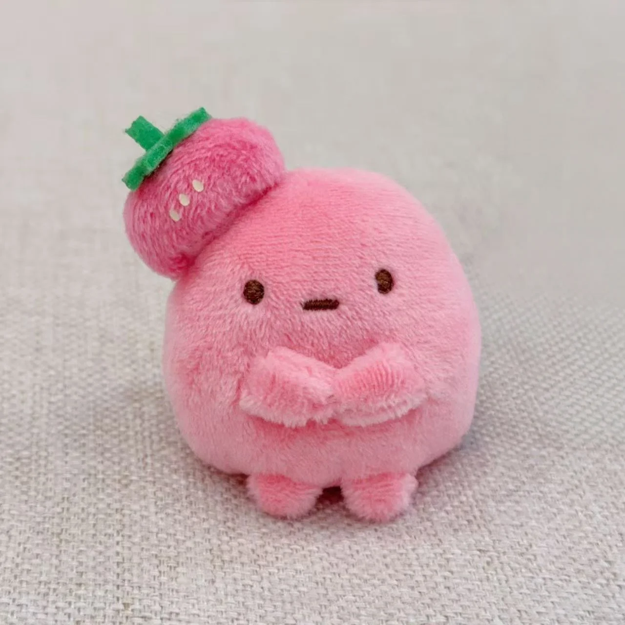 Cute Round Ball‑Shaped Plush Keychain, Fruit Dessert Themed Stuffed Doll, Soft Bag Backpack Pendant Ornament Gift for Teen Girls