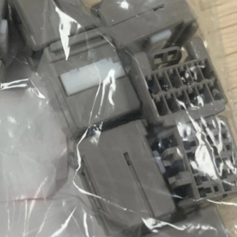 20Pcs/Lot 64002-121…