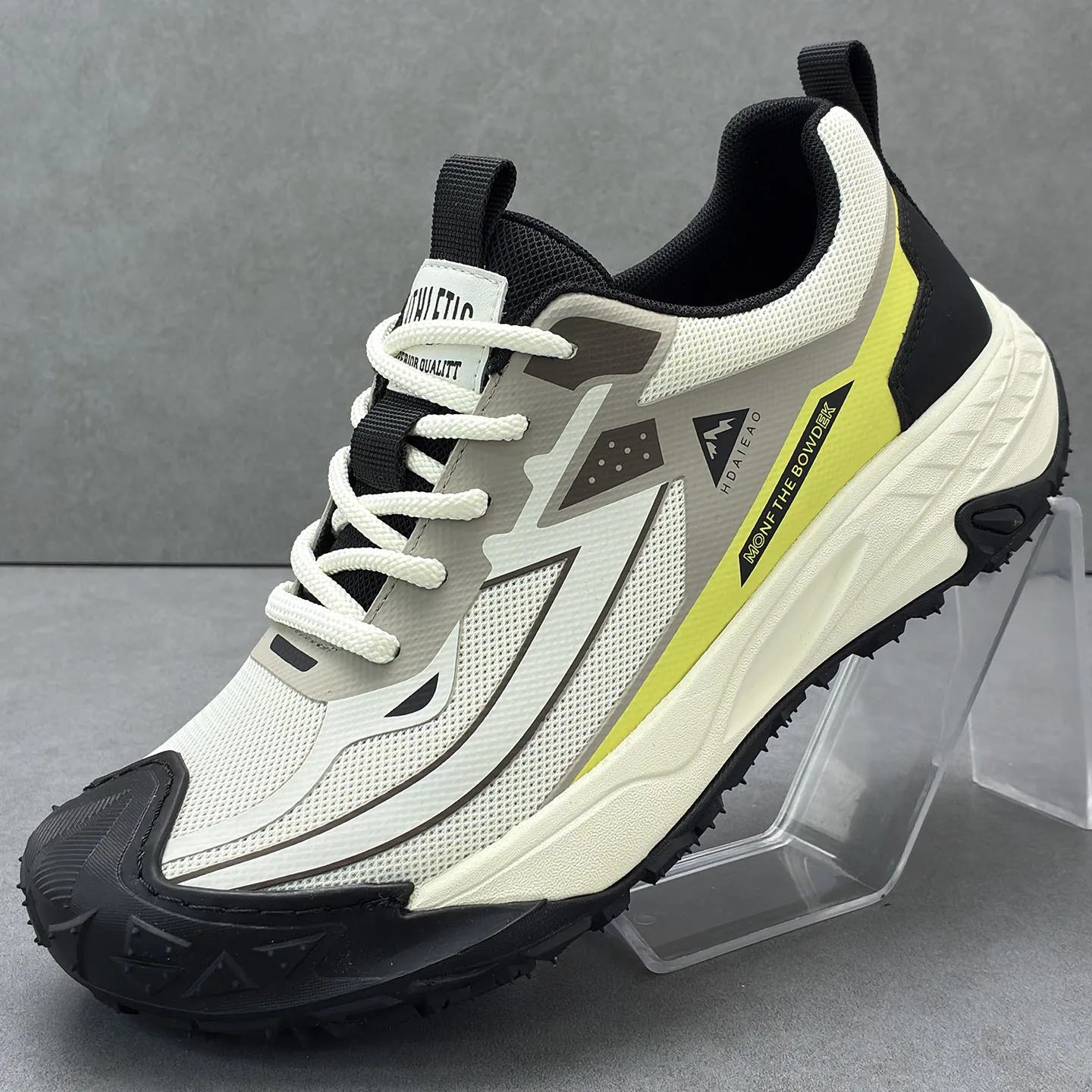 

2026 new spring and summer breathable mesh outdoor hiking shoes, lightweight and non slip running sports shoes for men