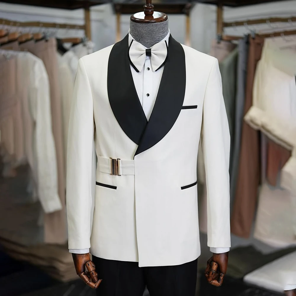 بدلات رجالية عالية الجودة لأزياء الزفاف سترة مناسبة بزر واحد مع سراويل سوداء مخصصة ملابس رجالية سترة