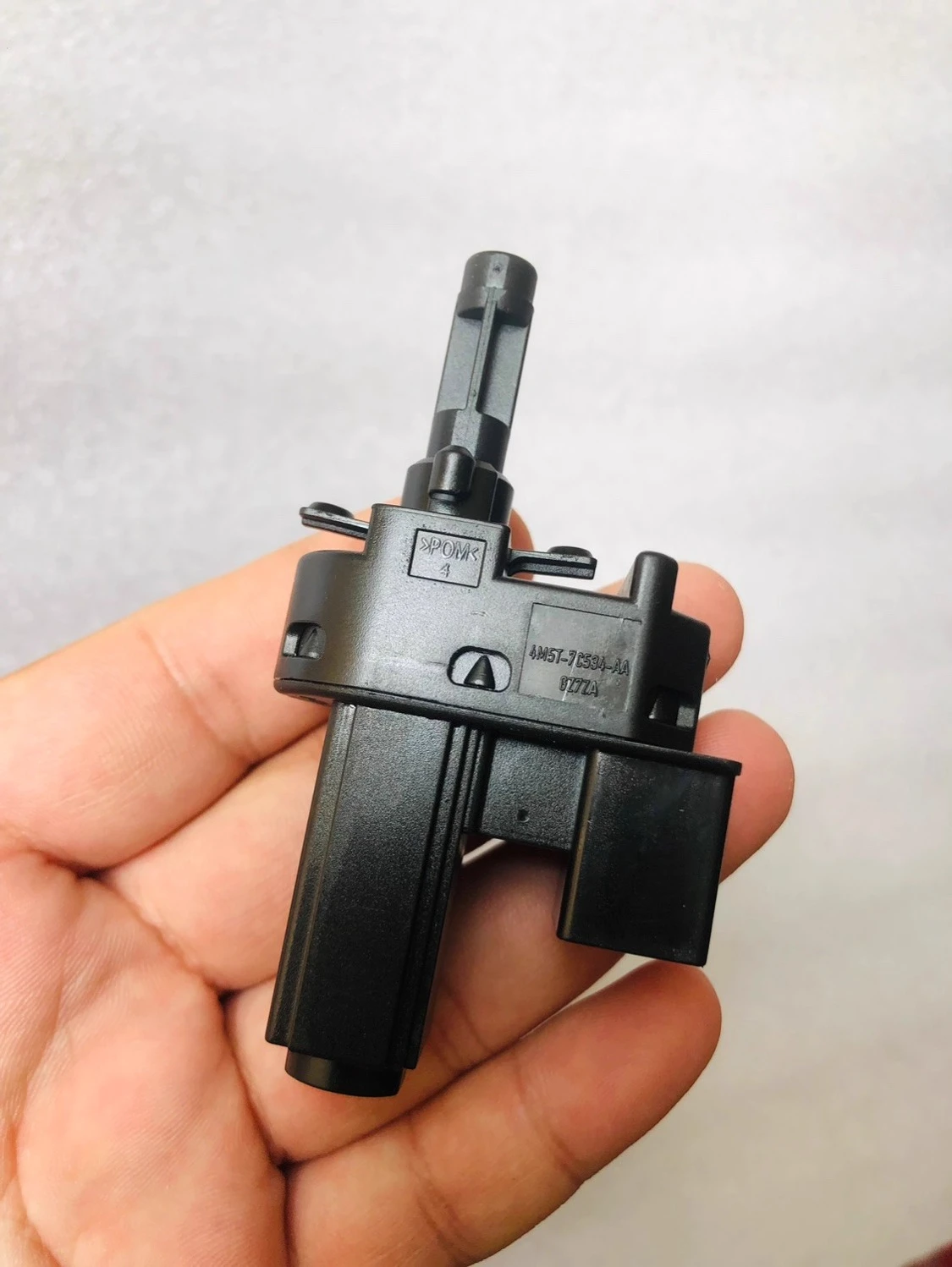 

For Ford Focus EcoSport Mondeo Escort Manual Clutch Pedal Control Switch Sensor