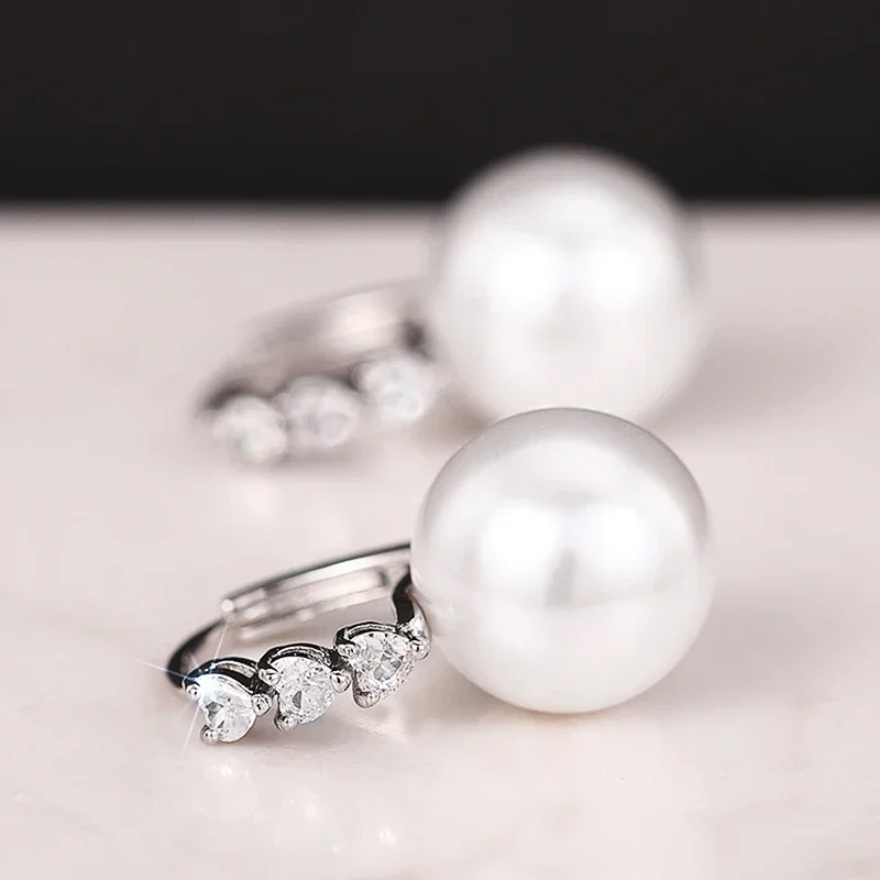 Huitan Zarte künstliche Perlen-Tropfenohrringe für Damen, Verlobungszubehör, heller Zirkonia-Schmuck für die Hochzeitszeremonie