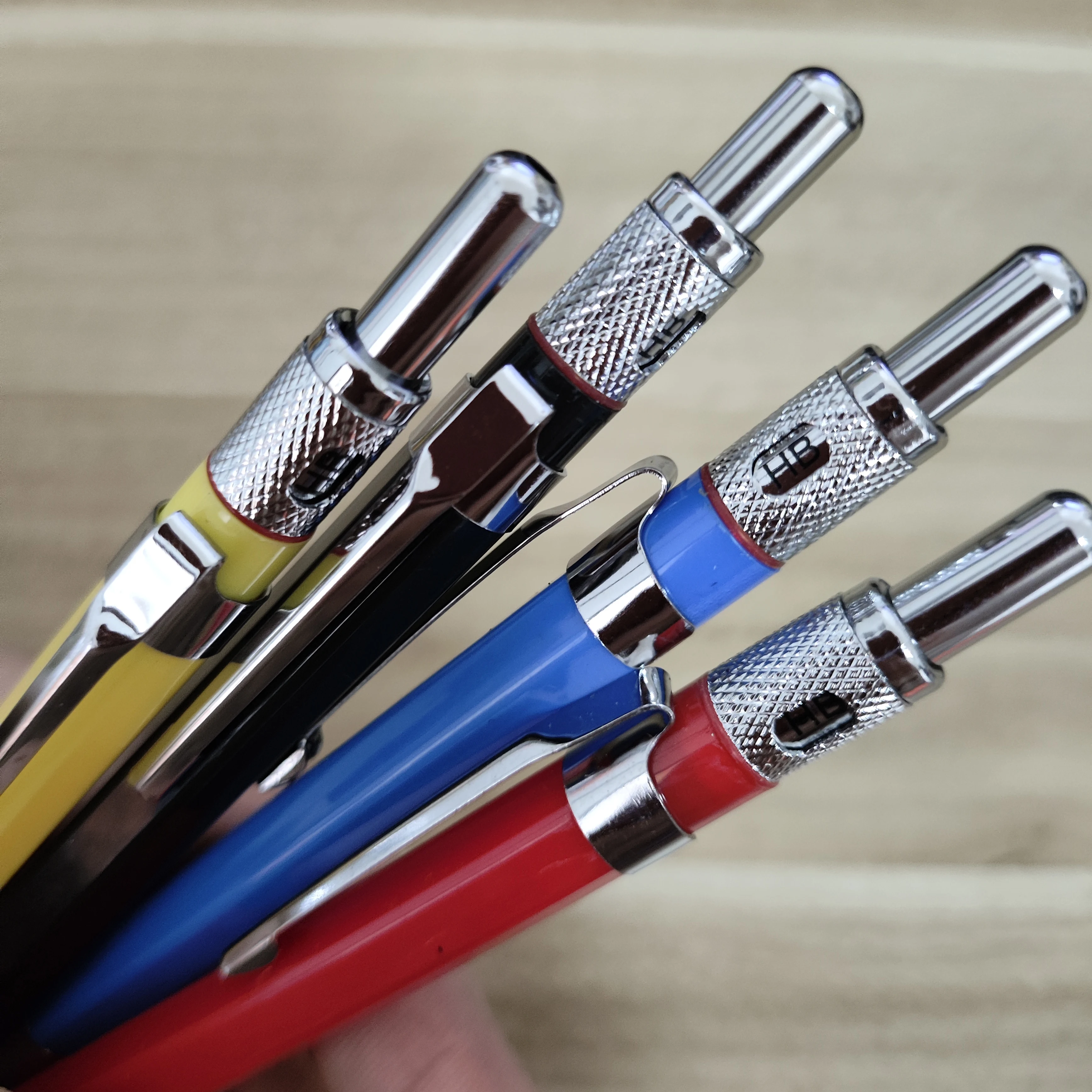 

Металлический механический карандаш 2,0 мм, размер точки, цветной свинцовый рисунок, дизайн, автоматический рисунок, специальный карандаш для офиса, школы