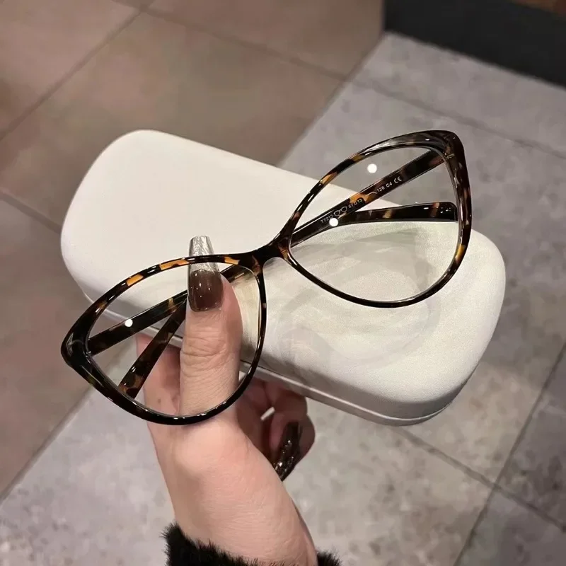 2025 Women Vintage Cat Eye Myopia Glasses Fashion Anti Blue Light Transparent Eyeglasses Large Frame Computer Glasses 0 To -4.0