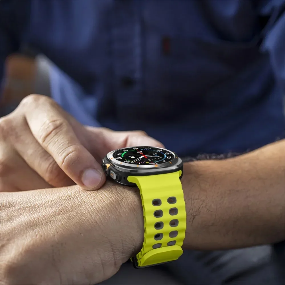 سوار متوافق مع حزام ساعة Samsung Galaxy Ultra 47 ملم بإبزيم مزدوج من السيليكون لهاتف Samsung Galaxy Ultra