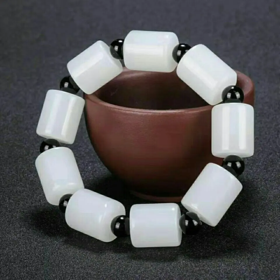 

Xinjiang Hetian Jade Bracelet Bracelet, Suet White Jade Bucket Bead Bracelet, Men's and Women's Jade Rough Stone Bracelet.