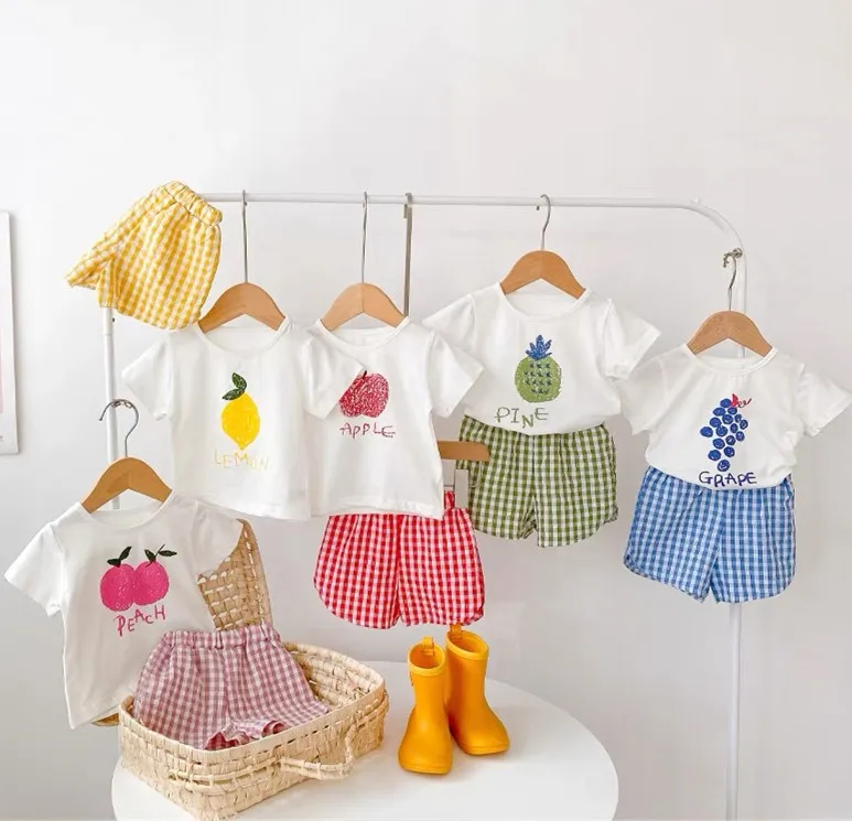 Moda 2 szt. Dziewczynka z krótkim rękawem Garnitur z nadrukiem owoców Zestawy dla dzieci T-shirty + spodenki Odzież w kratę Maluch Księżniczka Dziewczyna Stroje