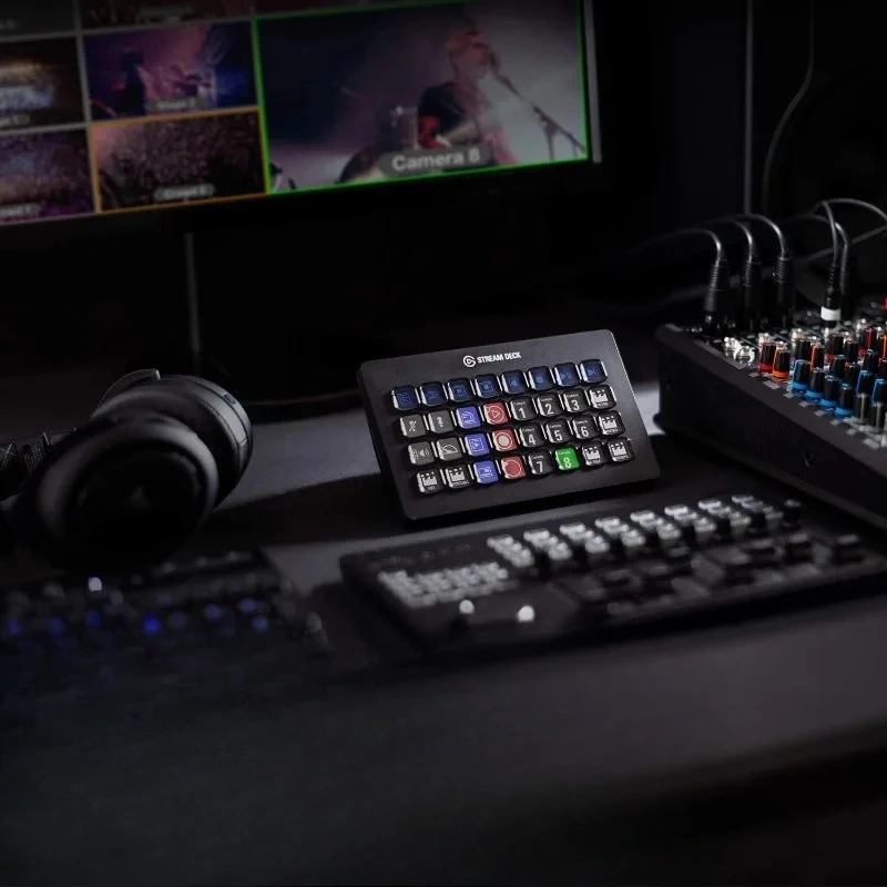 Stream Deck XL – Advanced Studio Controller, 32 macro keys, trigger actions in apps and software like OBS, Twitch, YouTube