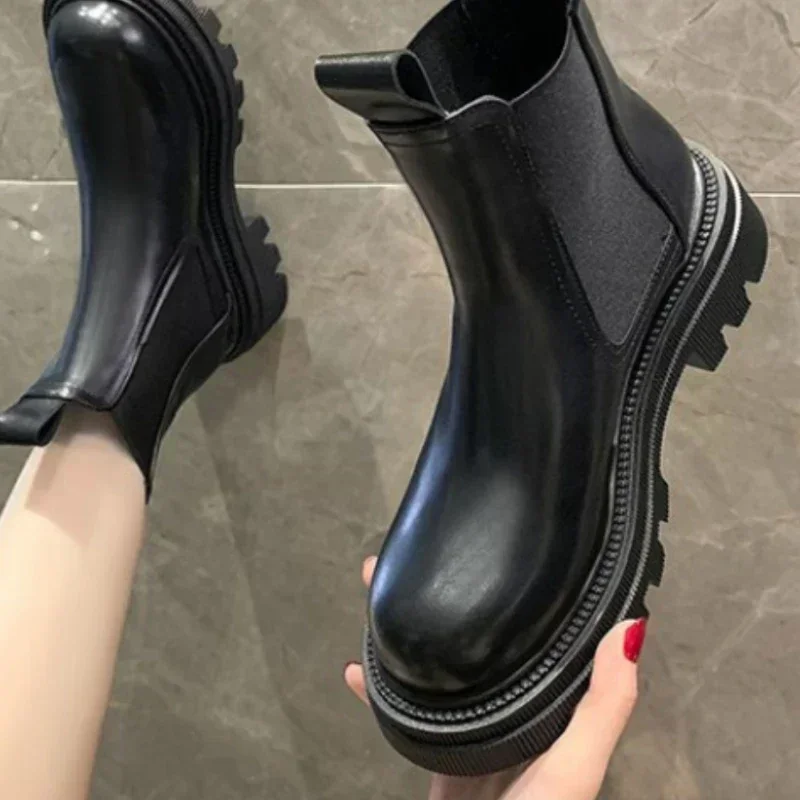 New Autumn Winter Chelsea Boots Women Platform Brown Black Beige White Ankle Boots for Women Fur Short Chunky Punk Gothic Shoes