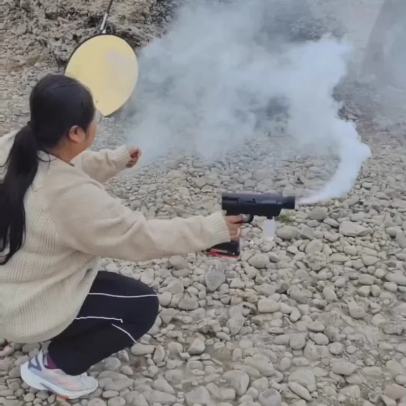 

20V Cordless Rechargeable Smoke Gun, Handheld Portable Fog Machine for Photography, Outdoor Filming Atmosphere Enhancer