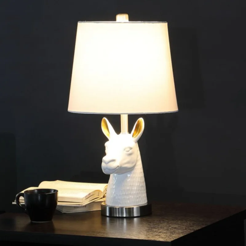 20.5 "الراتنج الجدول مصباح الأبيض اللاما تمثال نصفي شكل لعوب نمط غرفة نوم منضدة يناسب أجواء الإضاءة المنزلية المريحة