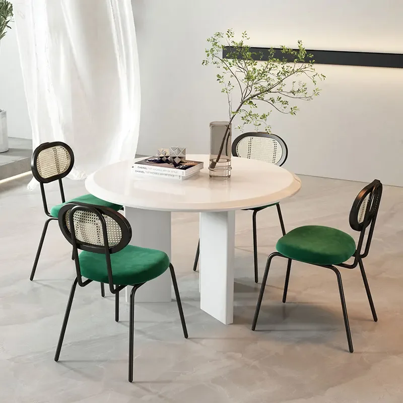 

l Fashion Design Round Dining Room Table White Luxury Coffee Table Set Home Furniture Wooden Dining Table