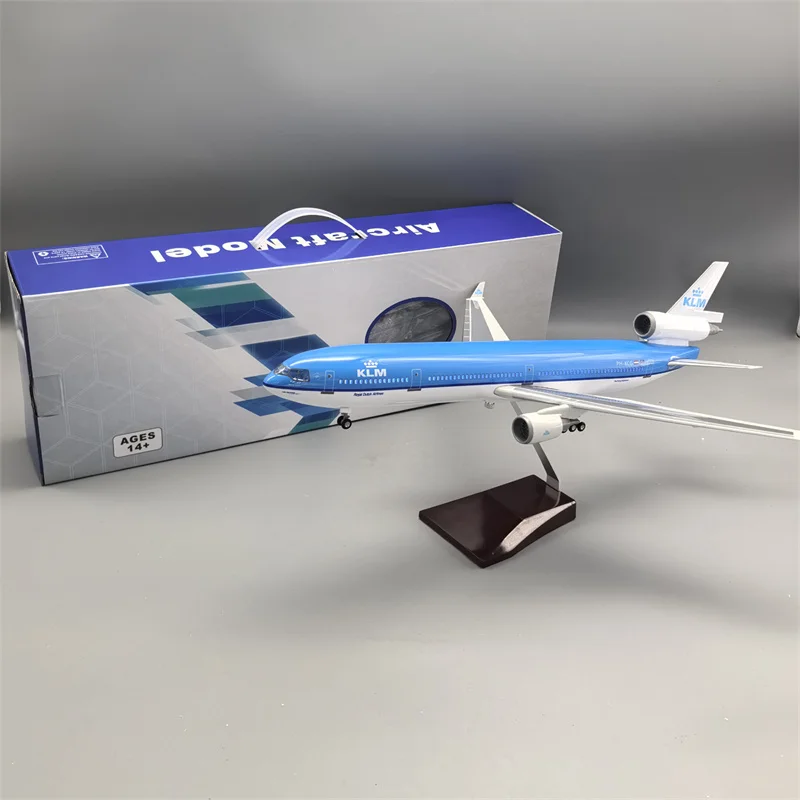 1/157 Scale 47CM Airplane MD11 KLM Royal Dutch Airlines Model W Light Wheel Diecast Resin Plane For Collection Display Gifts