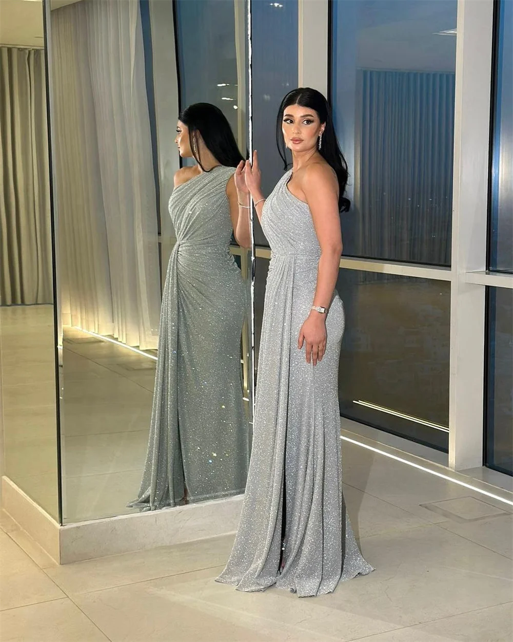 콘테사 두바이 커스텀 글리터리 프롬 드레스 우아한 원숄더 이브닝 드레스 컬럼 러플 오버스커트 포멀 이브닝 드레스