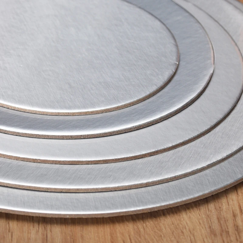 Silberbeschichtetes rundes Kuchenbrett, Durchmesser 10–33 cm, erhältlich, Kreis, Kartonbasis, Desserttablett, Mousse-Kuchendekorationszubehör – Detail 8