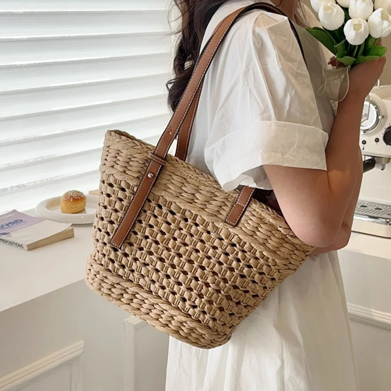 

Straw Bag Women's Large Capacity 2023 Braided Shoulder Texture Commuting Bucket