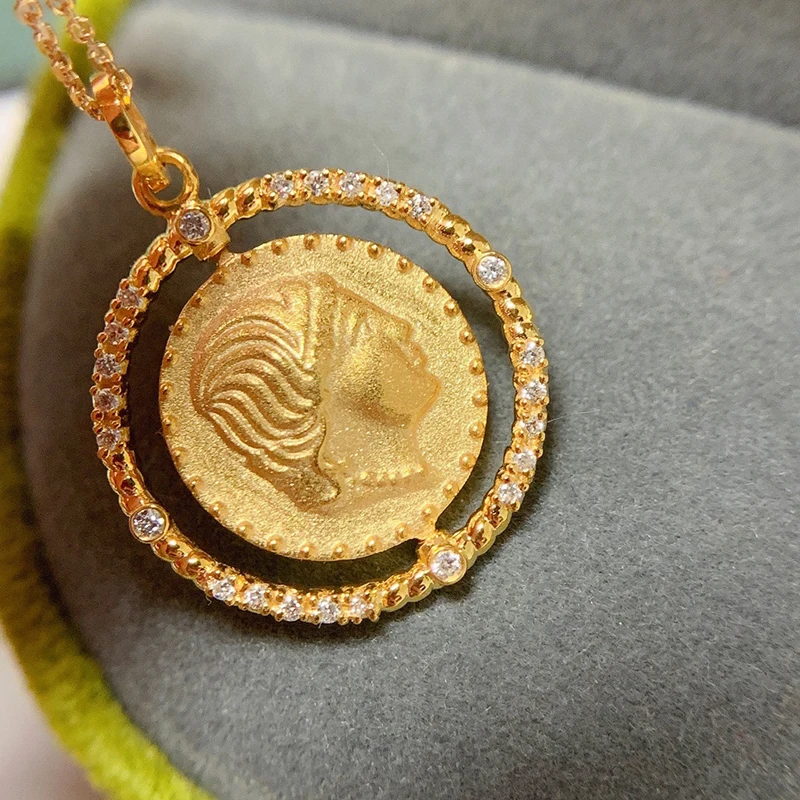 LUOWEND 18K Yellow Gold Necklace Vintage Roman Portrait Gold Coin Pendant Real Natural Diamond Necklace for Women Party Jewelry