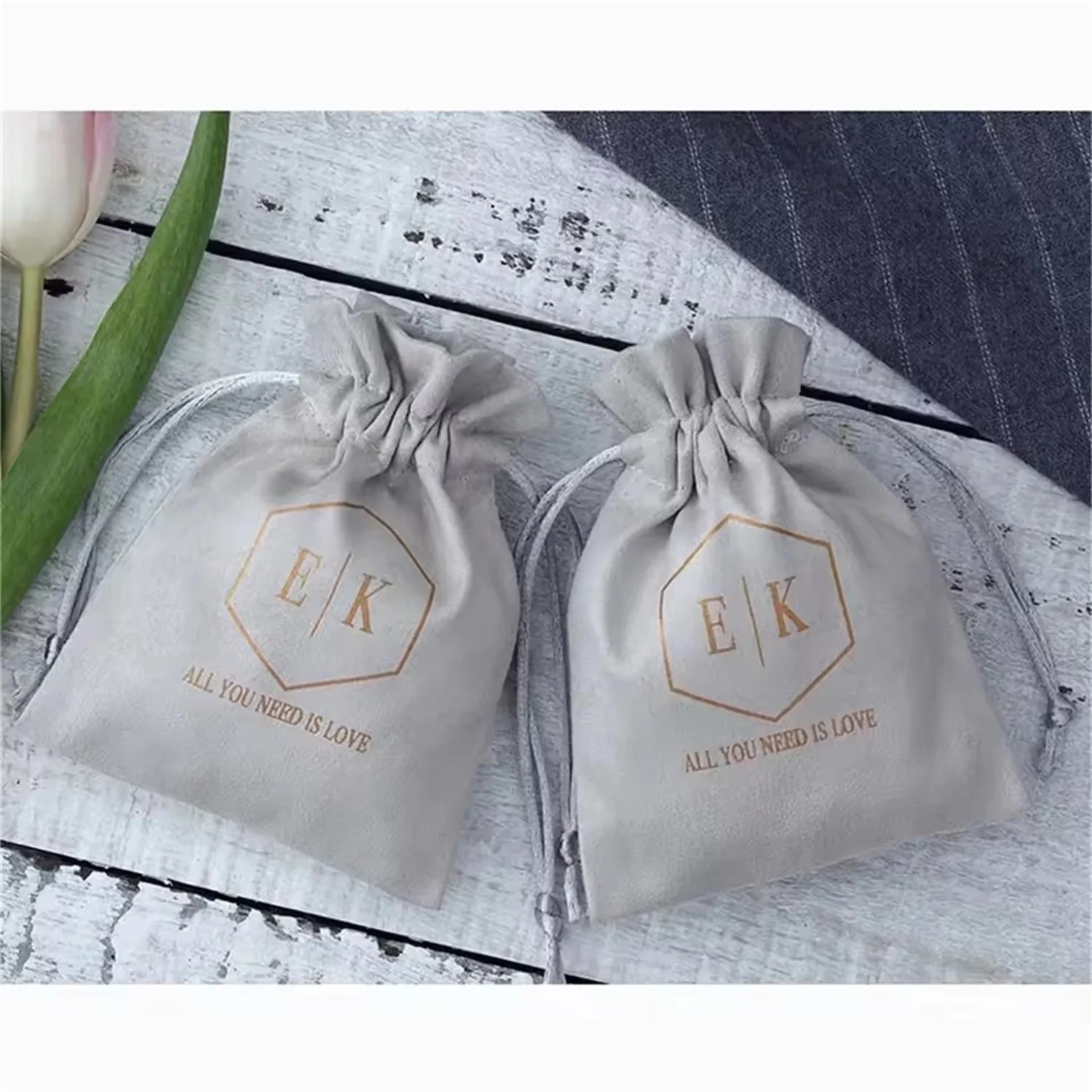 100 Personalized Flannel Jewelry Bags Grey Velvet drawstring Pouches Gift Packaging for Wedding Christmas Can Custom Logo