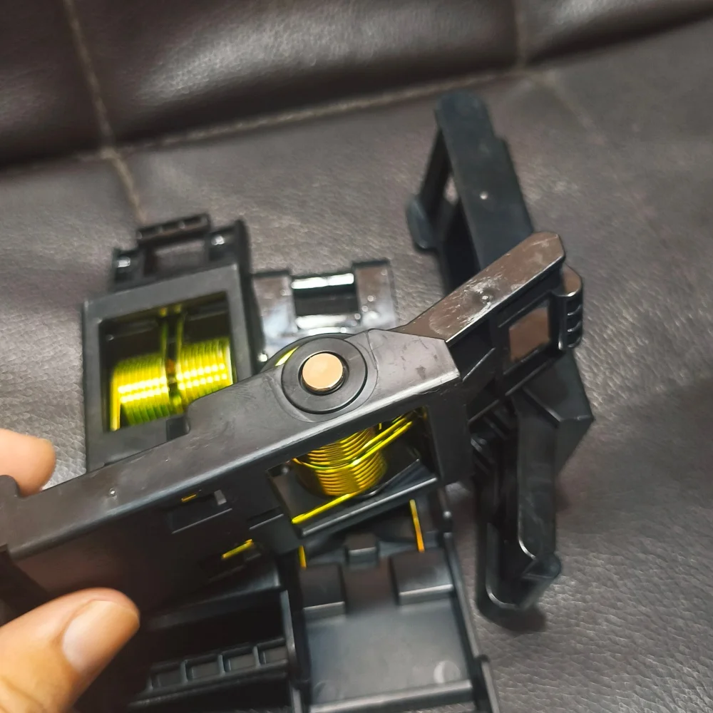 

1X ADF Hinge for HP M1130 M1132 M1136 M1212 M1213 M1214 M1216 M1217 M1218 M125 M126 M127 CE841-60119