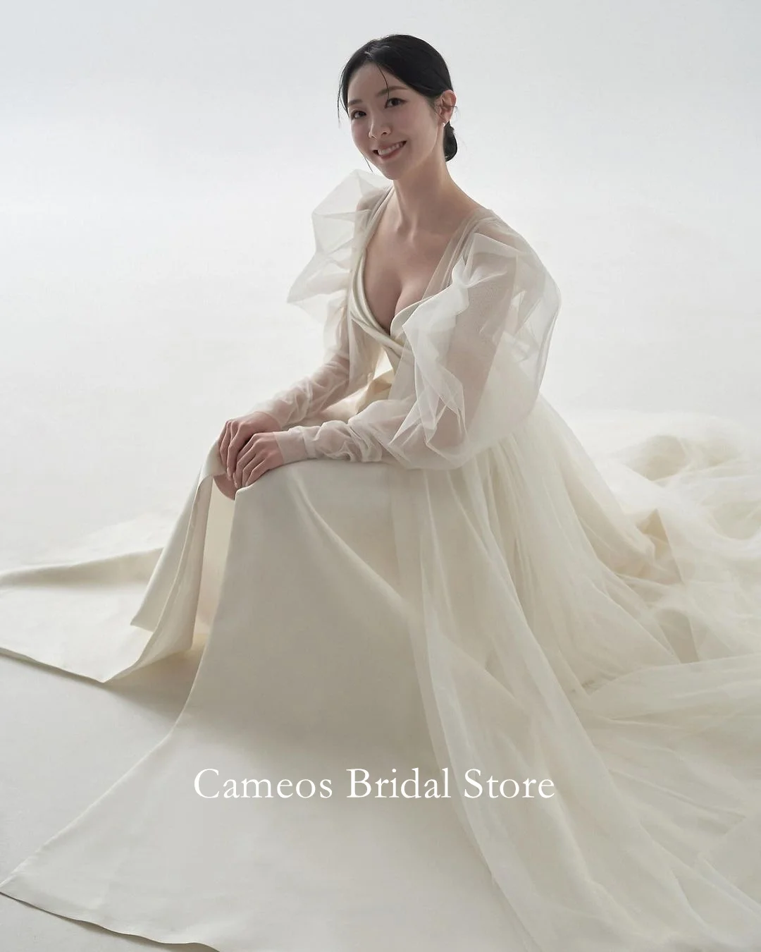 

SONDR Sweetheart Puff Sleeves Korea Wedding Dresses Princess Photo Shoot Ivory Satin Corset A-Line Ivory Custom Bridal Gown