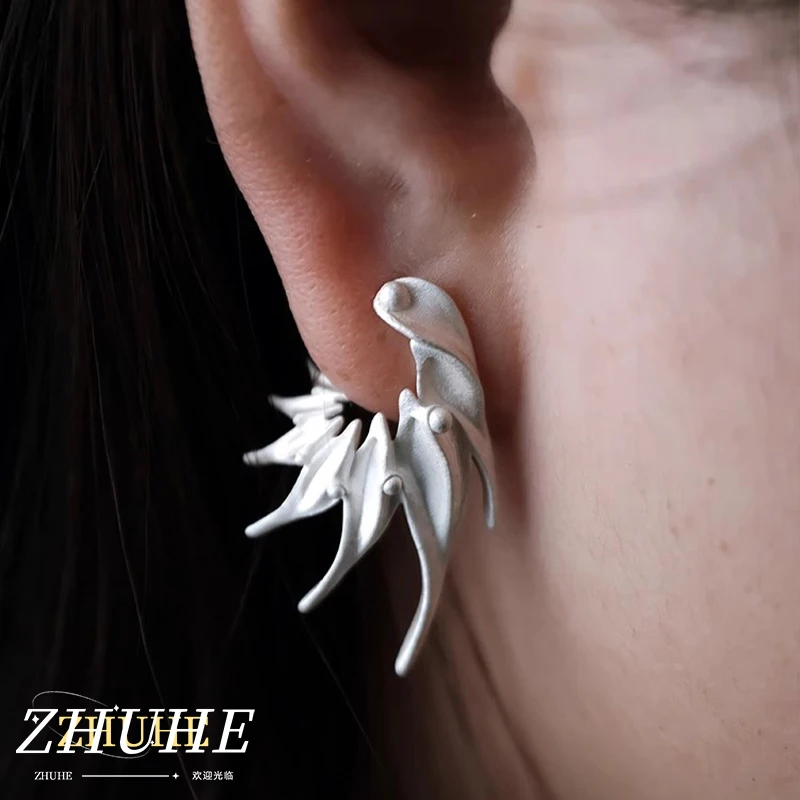 

ZHUHE The Retro Matte Conch Stud Earrings Made Of Copper Are Jewelry Accessories For Women